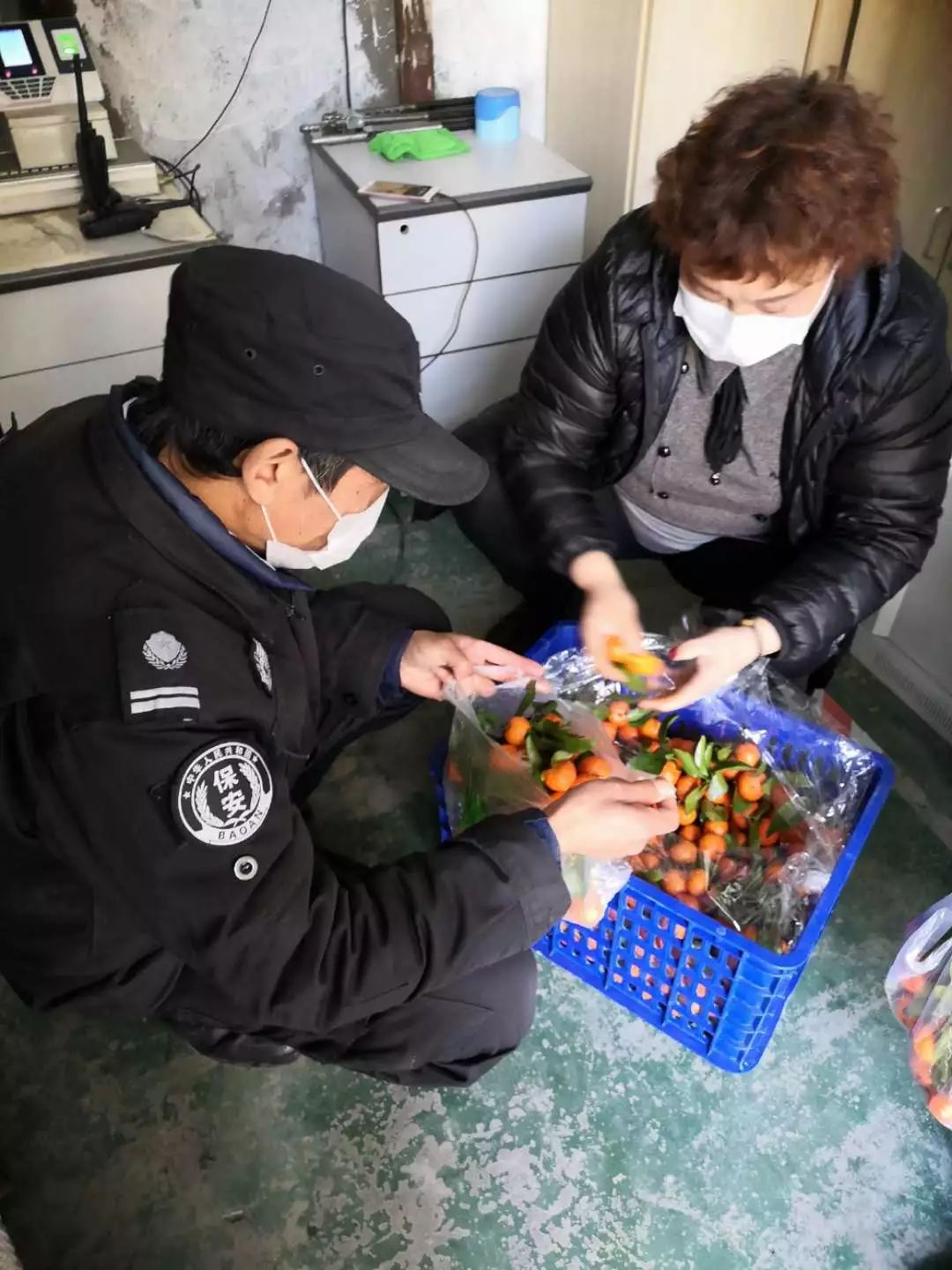 甲方送慰问 物业心感恩(图6)