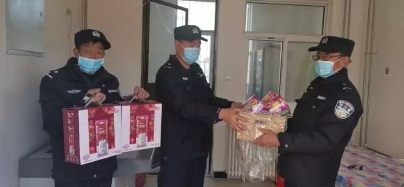 甲方送慰问 物业心感恩(图9)